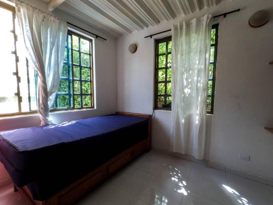 Casa Familiar Y De Descanso Villa Lorenza - Apulo Cund. Ngoại thất bức ảnh
